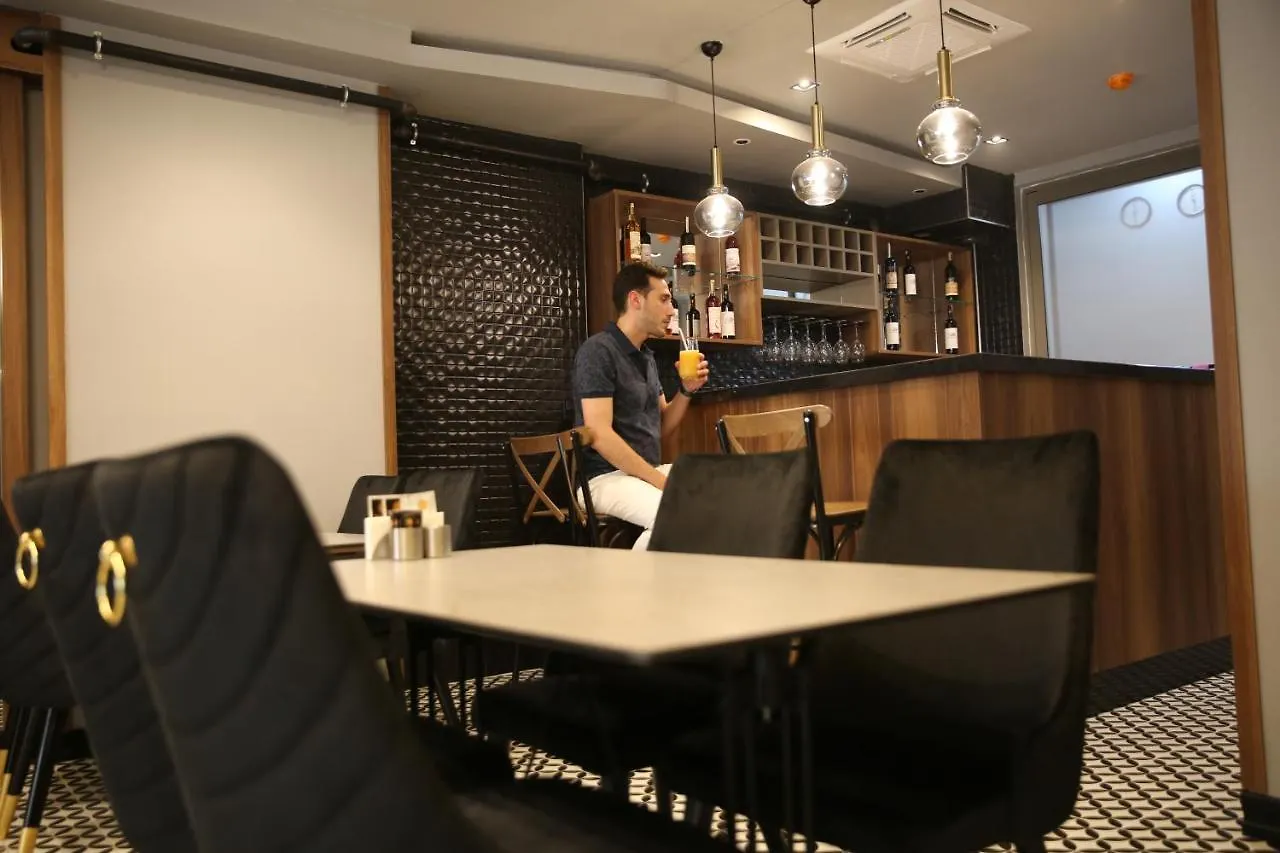 Mithras Hotel Izmir 0*,
