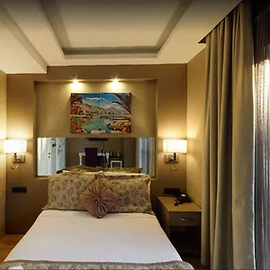 **** Otel Iz Türkiye